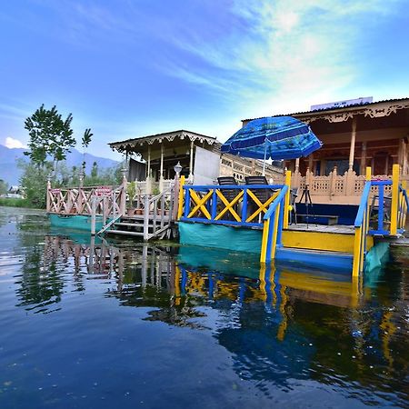 Golden Hopes Group Of Houseboats Hotel Srīnagar Екстериор снимка