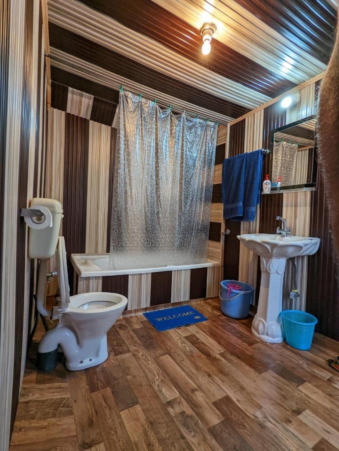 Golden Hopes Group Of Houseboats Hotel Srīnagar Екстериор снимка