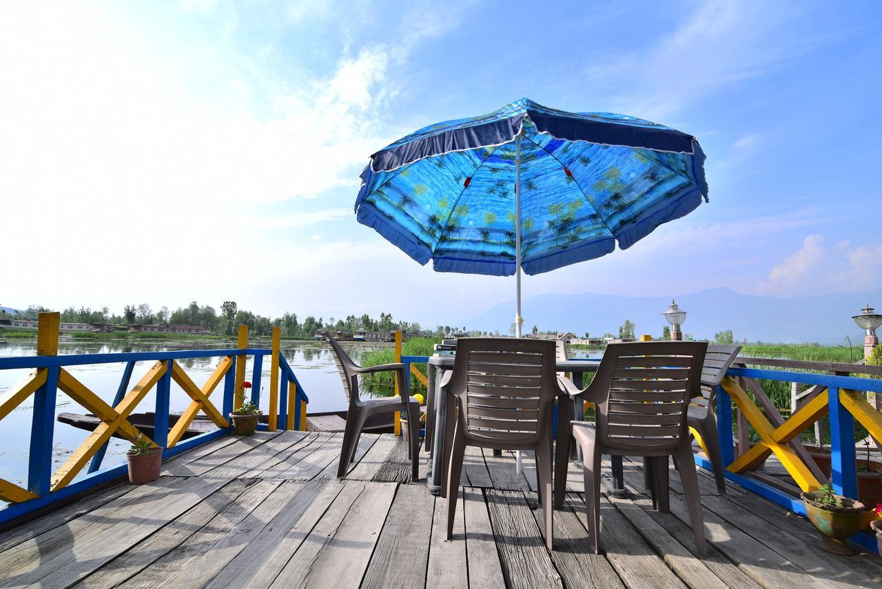 Golden Hopes Group Of Houseboats Hotel Srīnagar Екстериор снимка