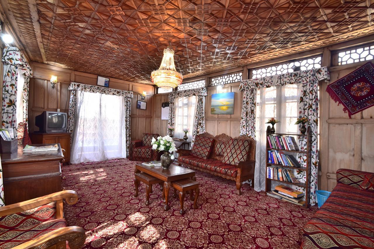 Golden Hopes Group Of Houseboats Hotel Srīnagar Екстериор снимка